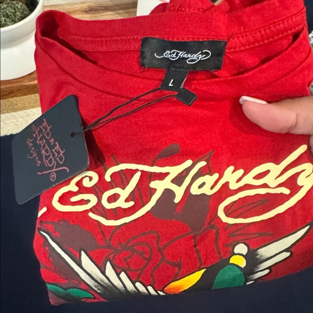 Ed Hardy Red Long Sleeve Graphic crop tee - Picture 6 of 6